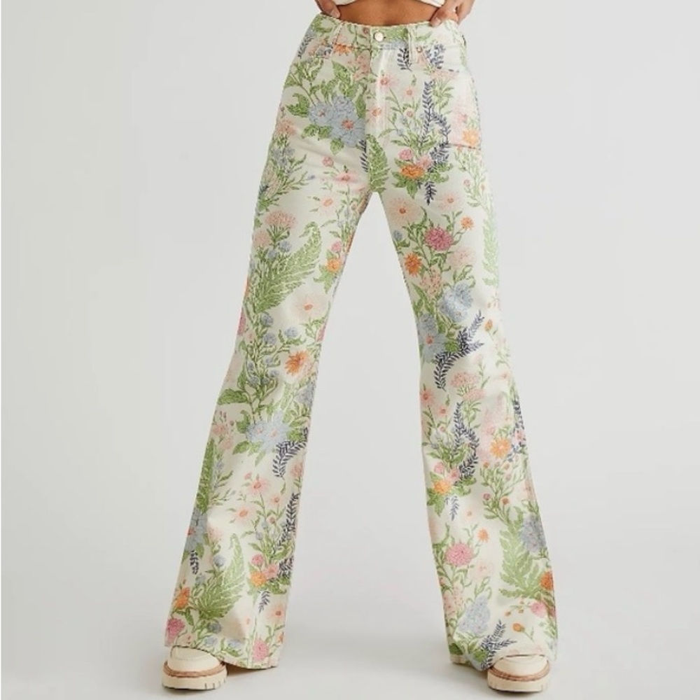 Wrangler x Free People Floral Print Wanderer 626 High Rise Flare Jeans 27 x 32